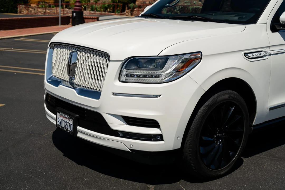 2021 Lincoln Navigator 4th Gen - Image 17 of 31