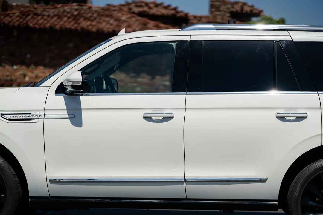 2021 Lincoln Navigator 4th Gen - Image 22 of 31