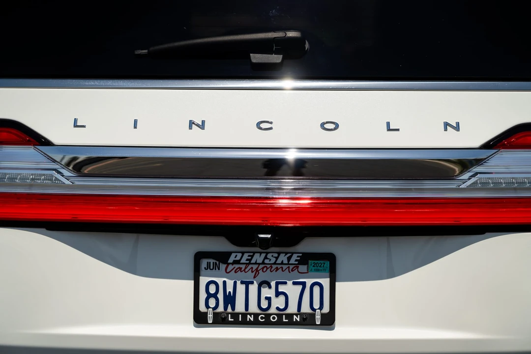 2021 Lincoln Navigator 4th Gen - Image 26 of 31