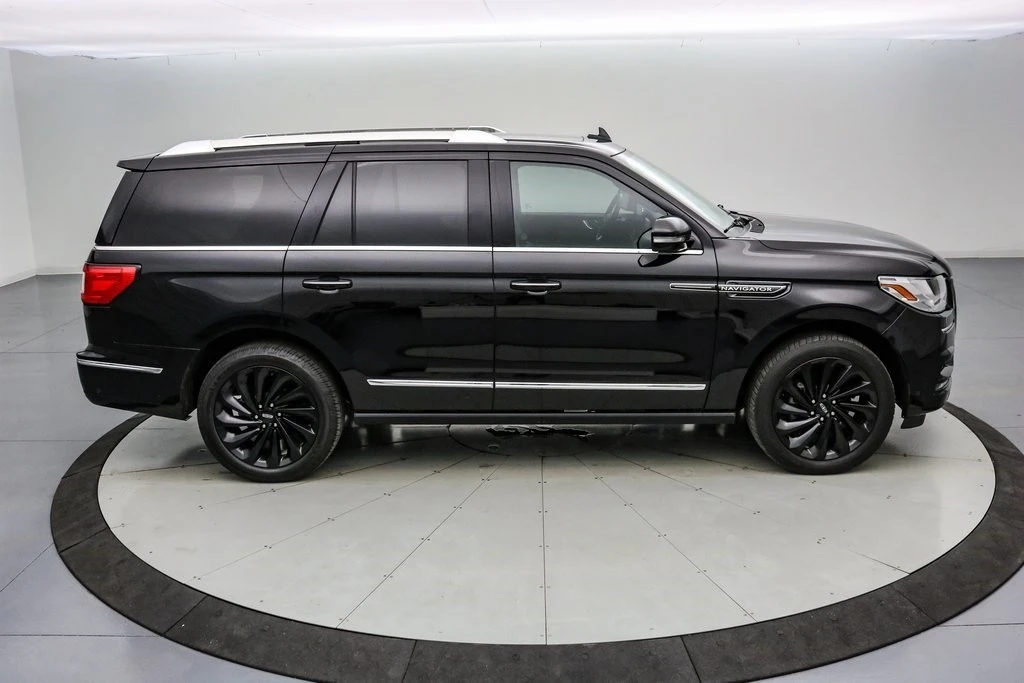 2021 Lincoln Navigator 4th Gen - Image 4 of 21