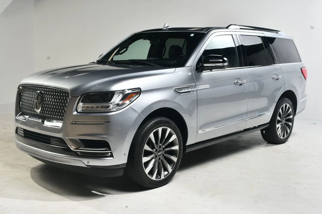 2021 Lincoln Navigator 4th Gen - Image 2 of 12