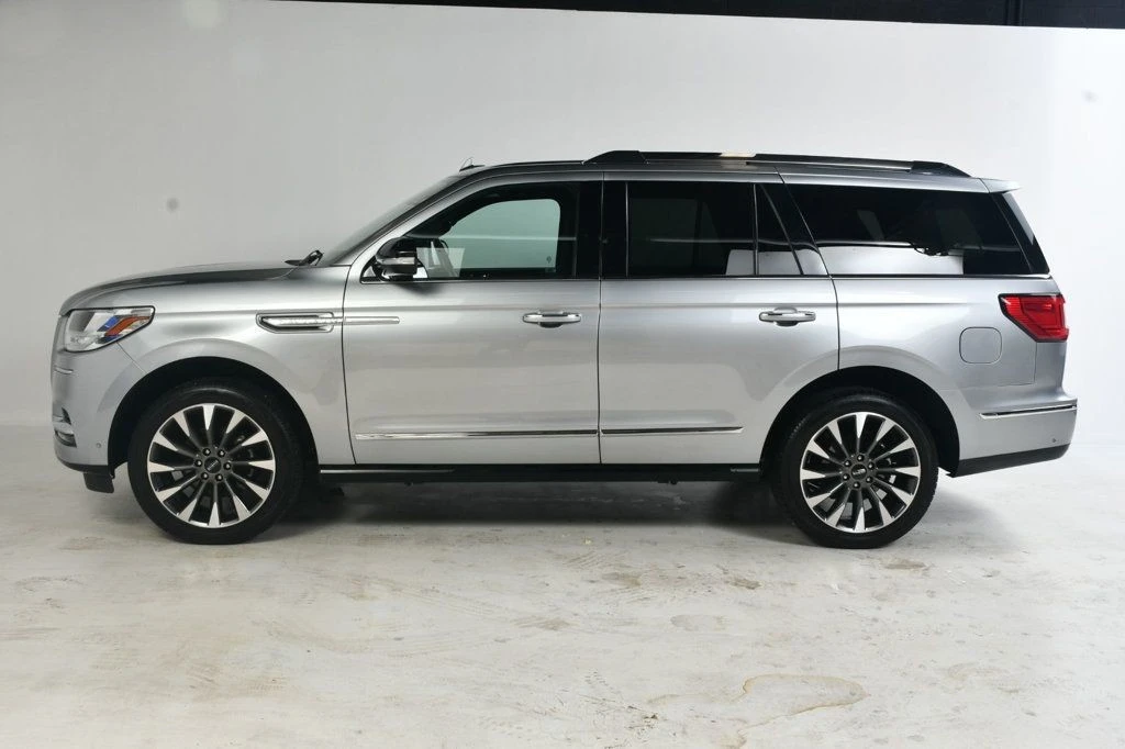 2021 Lincoln Navigator 4th Gen - Image 3 of 12