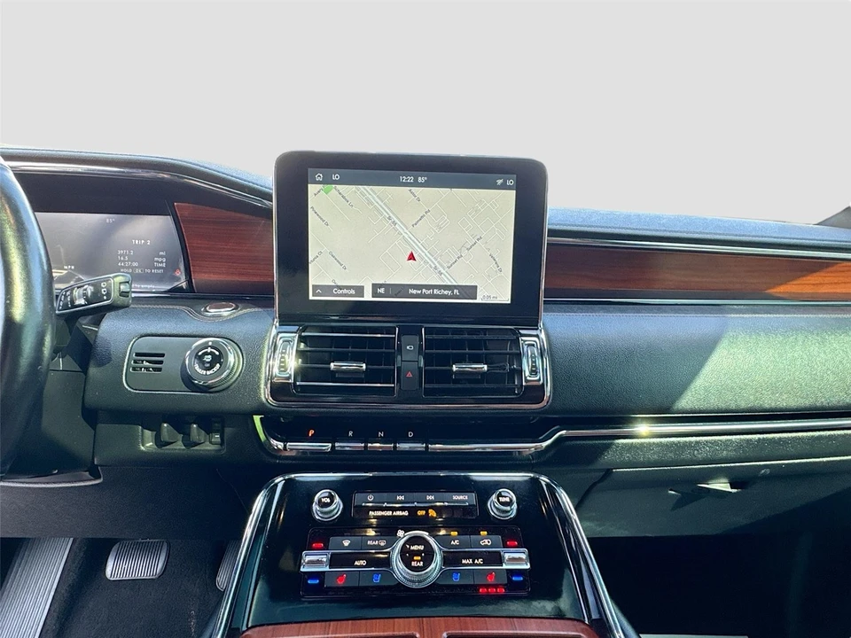 2021 Lincoln Navigator 4th Gen - Image 8 of 14