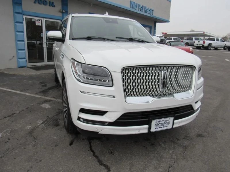 2021 Lincoln Navigator 4th Gen - Image 10 of 12