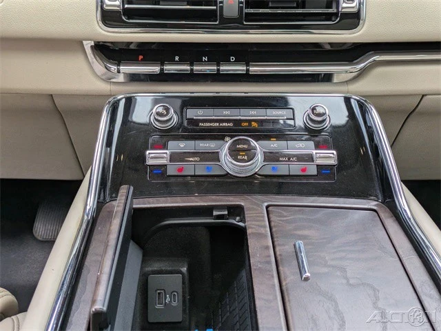 2021 Lincoln Navigator 4th Gen - Image 21 of 21