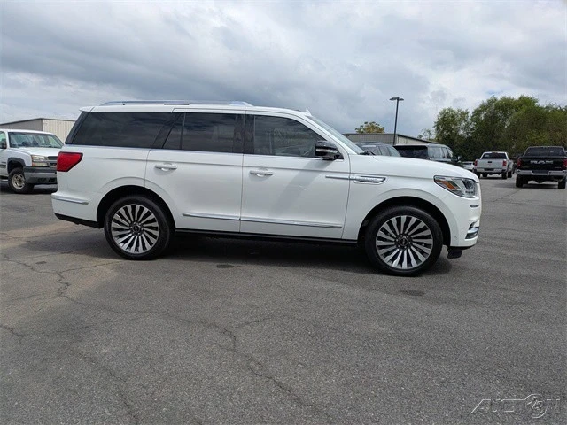 2021 Lincoln Navigator 4th Gen - Image 3 of 21