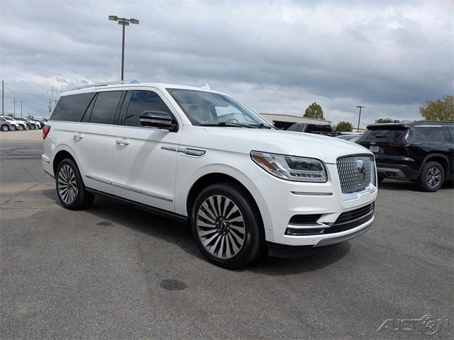 2021 Lincoln Navigator 4th Gen - Image 2 of 21