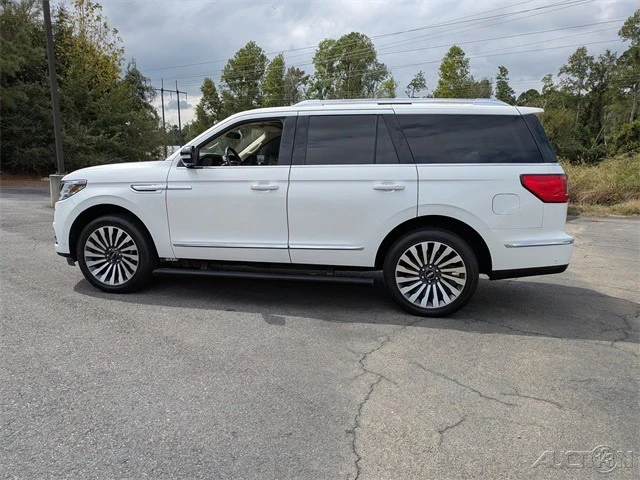 2021 Lincoln Navigator 4th Gen - Image 7 of 21