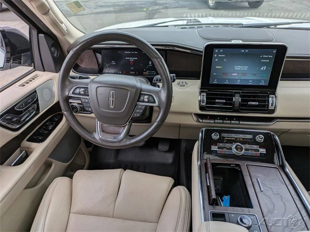 2021 Lincoln Navigator 4th Gen - Image 18 of 21