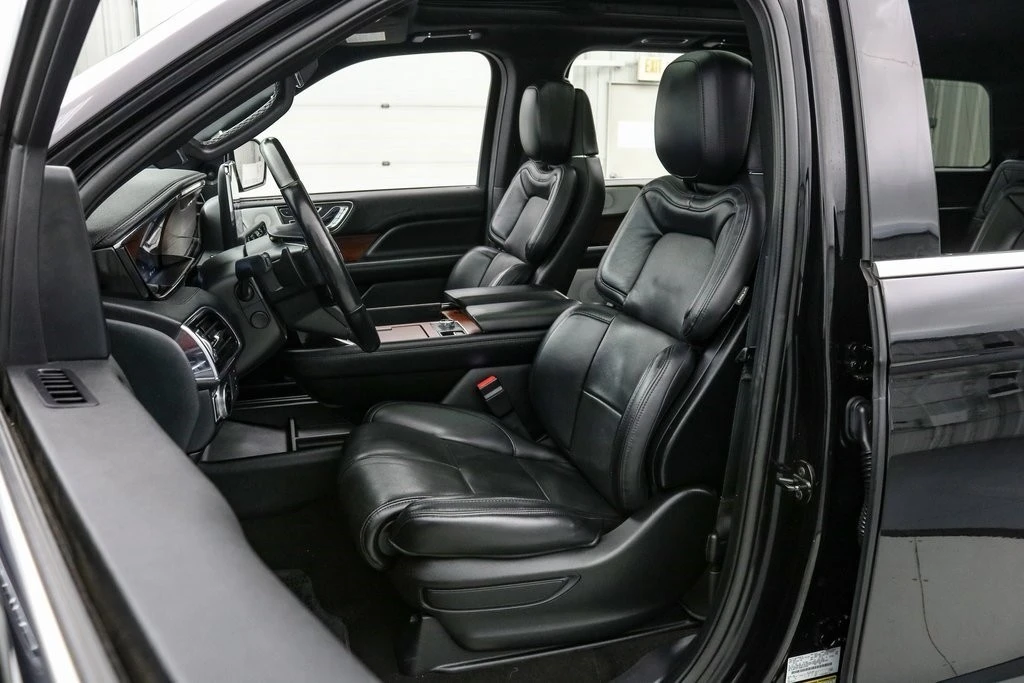 2021 Lincoln Navigator 4th Gen - Image 12 of 21