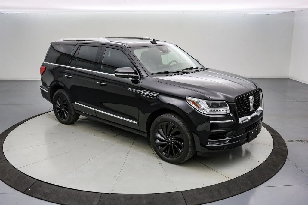 2021 Lincoln Navigator 4th Gen - Image 2 of 21