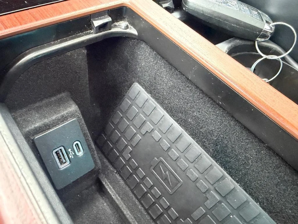 2021 Lincoln Navigator 4th Gen - Image 20 of 21