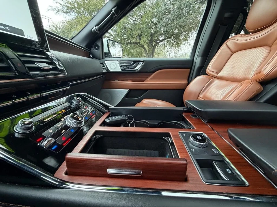 2021 Lincoln Navigator 4th Gen - Image 21 of 21
