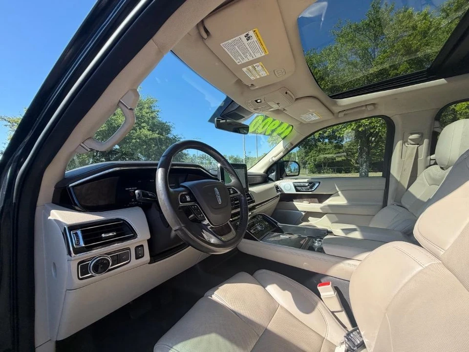 2021 Lincoln Navigator 4th Gen - Image 9 of 21