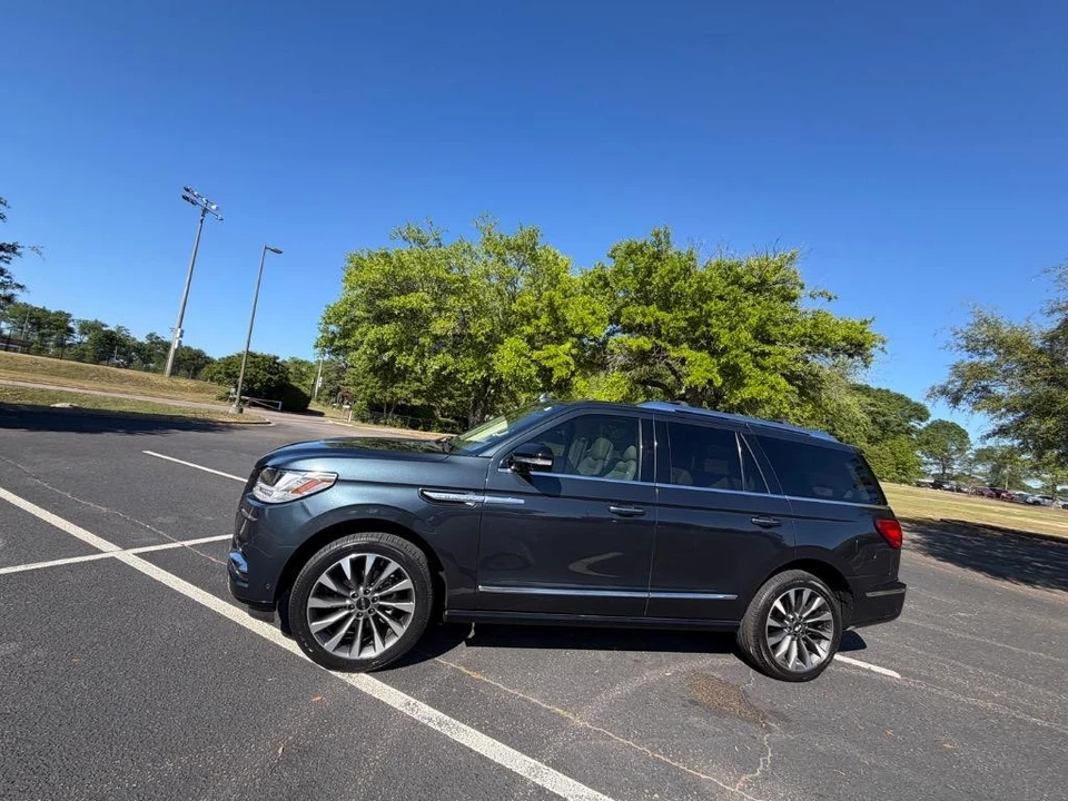 2021 Lincoln Navigator 4th Gen - Image 2 of 21