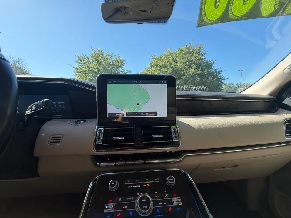 2021 Lincoln Navigator 4th Gen - Image 17 of 21