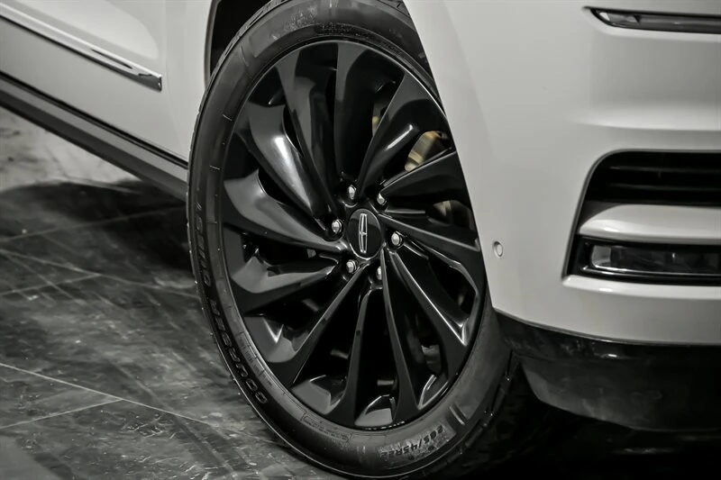 2021 Lincoln Navigator 4th Gen - Image 3 of 21