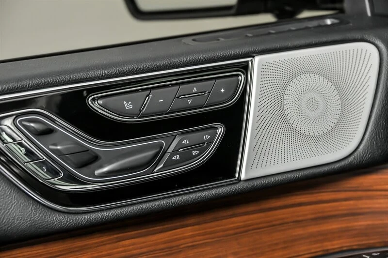 2021 Lincoln Navigator 4th Gen - Image 16 of 21