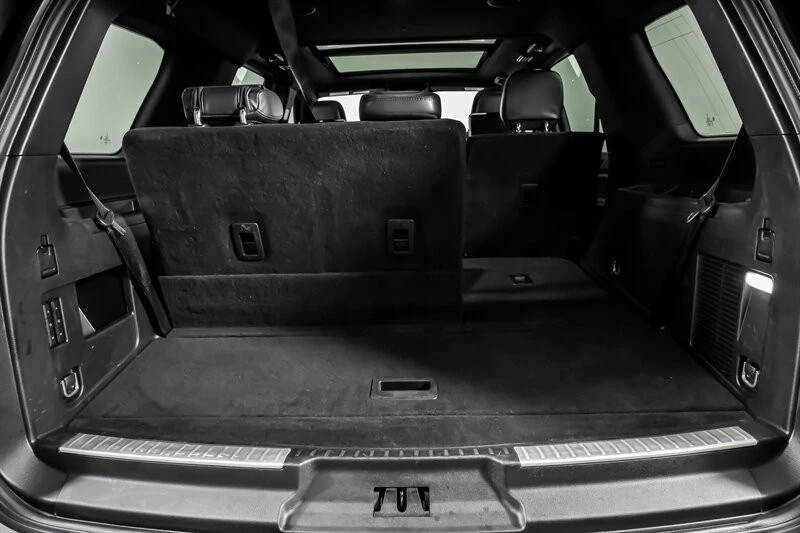 2021 Lincoln Navigator 4th Gen - Image 13 of 21