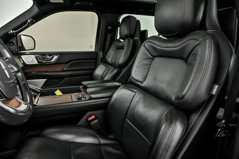 2021 Lincoln Navigator 4th Gen - Image 19 of 21