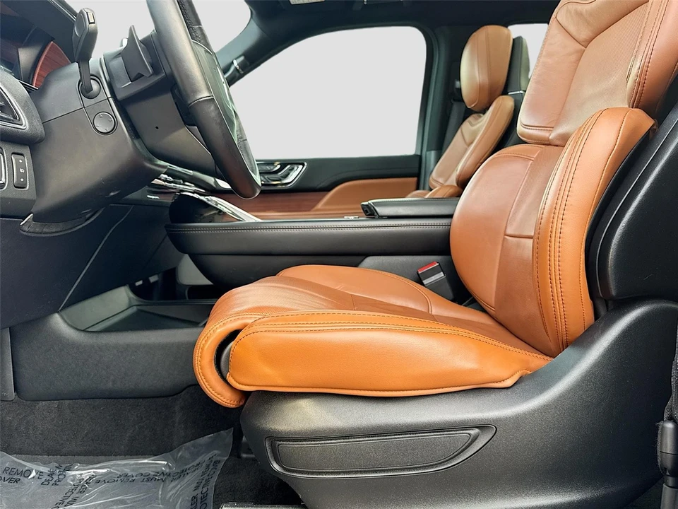 2021 Lincoln Navigator 4th Gen - Image 18 of 21