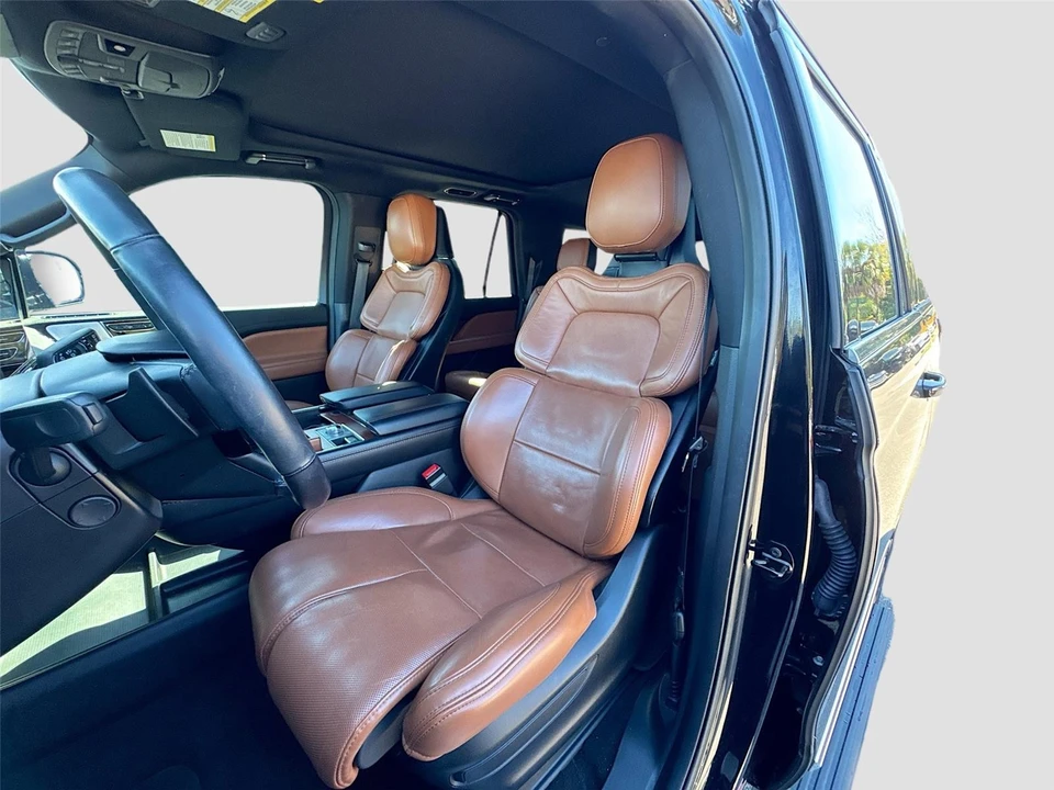 2021 Lincoln Navigator 4th Gen - Image 8 of 14