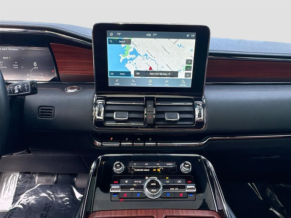 2021 Lincoln Navigator 4th Gen - Image 13 of 21