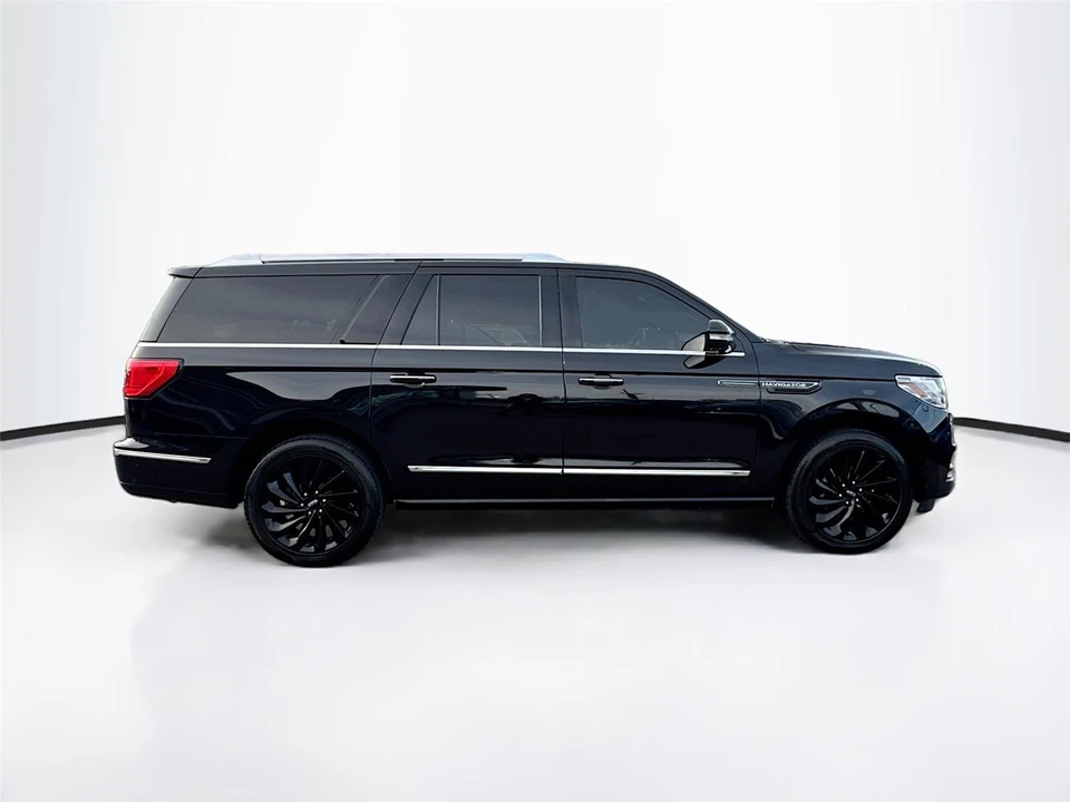 2021 Lincoln Navigator 4th Gen - Image 8 of 21