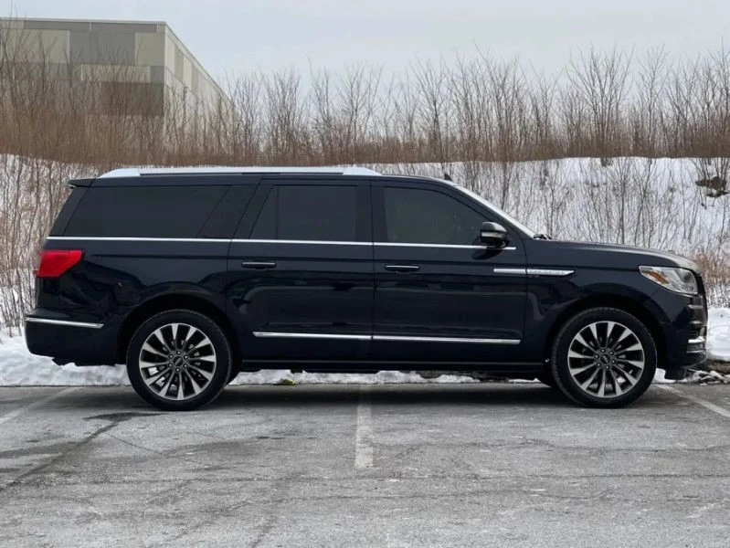 2021 Lincoln Navigator 4th Gen - Image 9 of 12