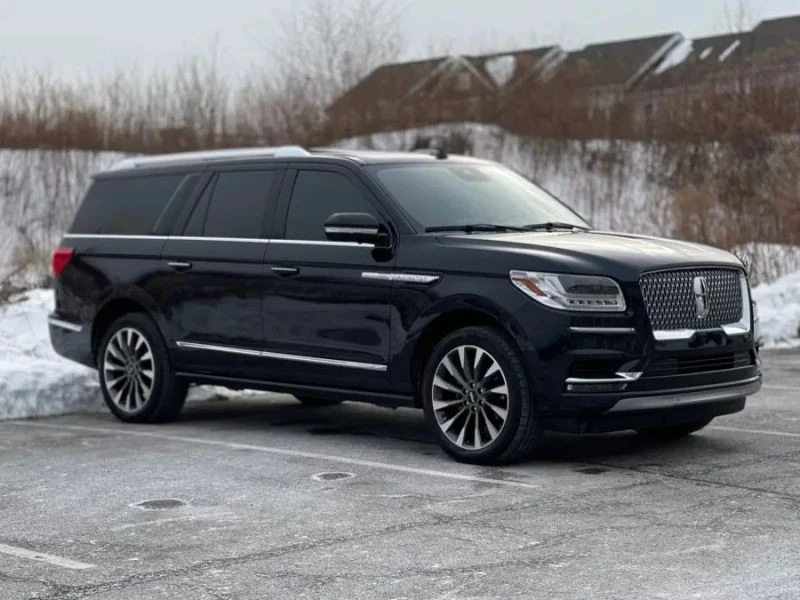 2021 Lincoln Navigator 4th Gen - Image 2 of 12