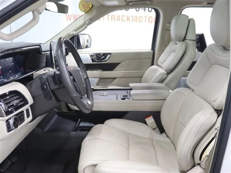 2021 Lincoln Navigator 4th Gen - Image 12 of 12