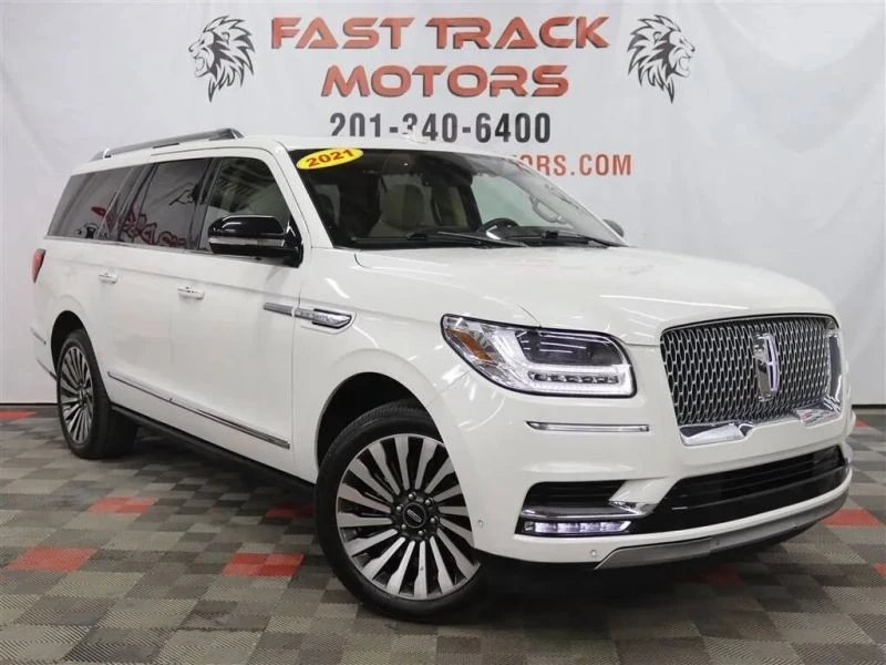2021 Lincoln Navigator 4th Gen - Image 3 of 12