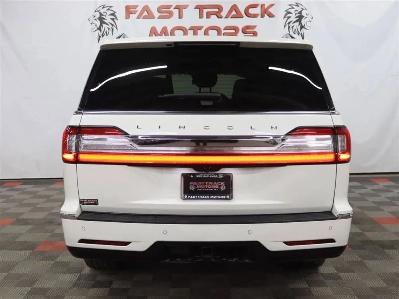 2021 Lincoln Navigator 4th Gen - Image 5 of 12