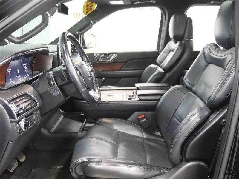 2021 Lincoln Navigator 4th Gen - Image 10 of 12