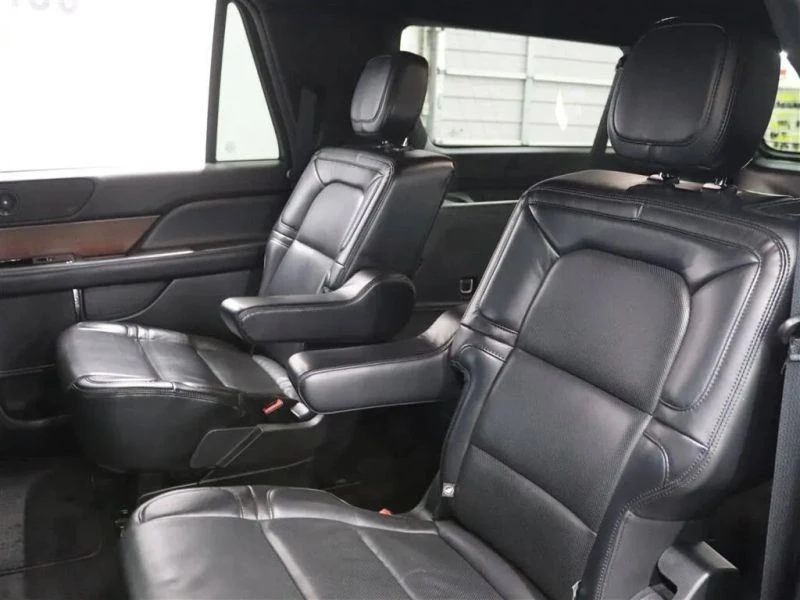 2021 Lincoln Navigator 4th Gen - Image 11 of 12