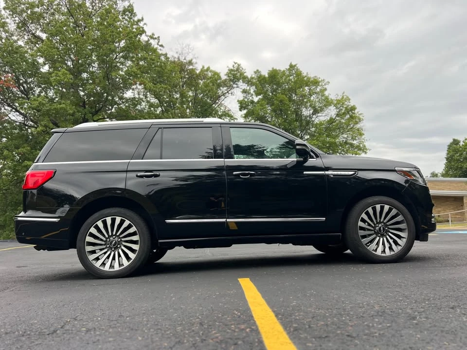 2021 Lincoln Navigator 4th Gen - Image 8 of 20