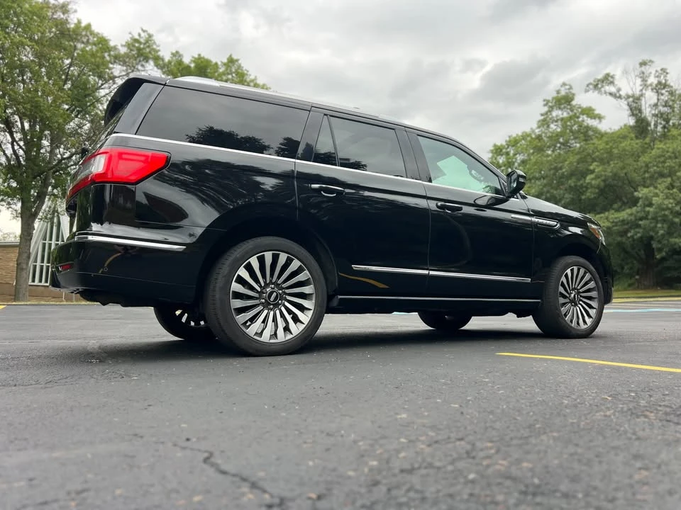 2021 Lincoln Navigator 4th Gen - Image 9 of 20