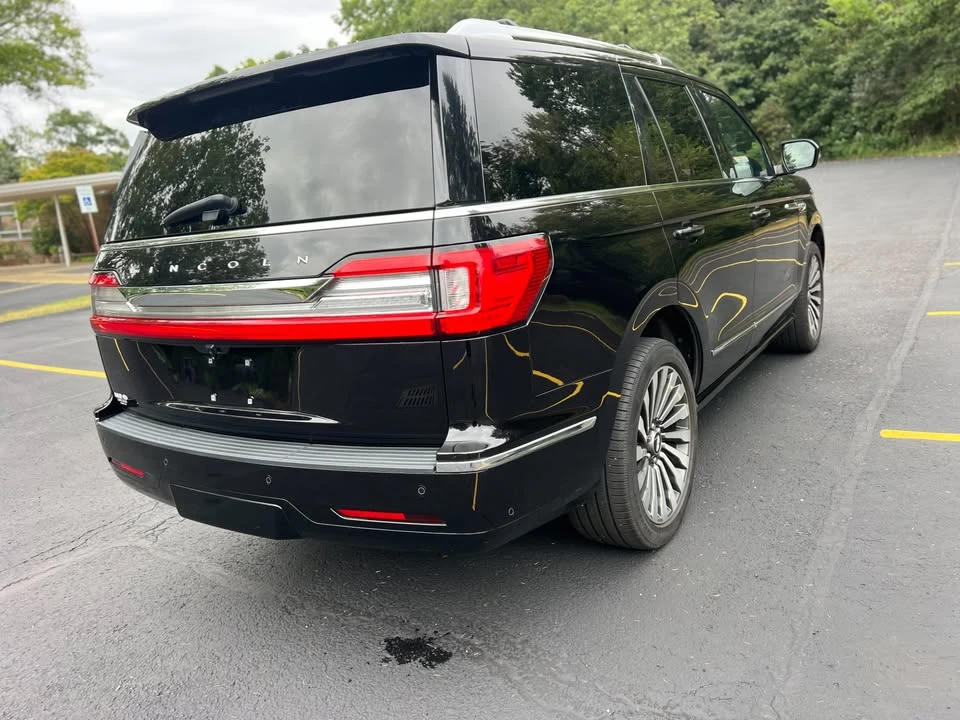 2021 Lincoln Navigator 4th Gen - Image 10 of 20