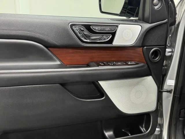 2021 Lincoln Navigator 4th Gen - Image 21 of 31