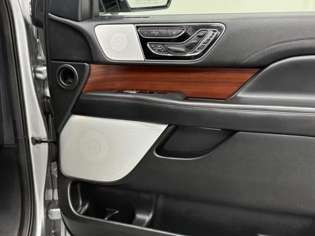 2021 Lincoln Navigator 4th Gen - Image 20 of 31