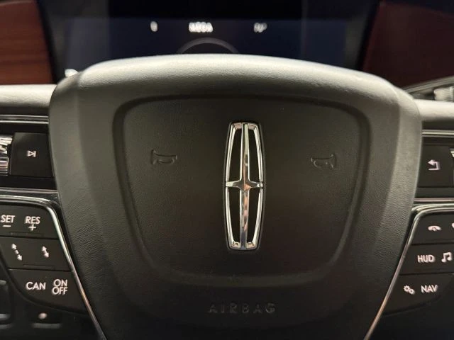 2021 Lincoln Navigator 4th Gen - Image 26 of 31