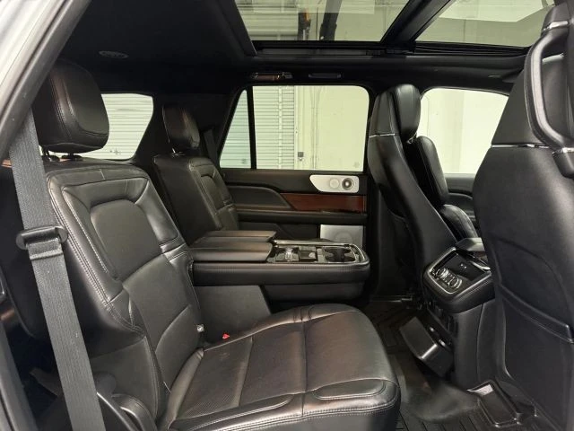 2021 Lincoln Navigator 4th Gen - Image 17 of 31