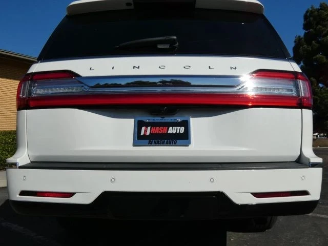 2021 Lincoln Navigator 4th Gen - Image 10 of 21