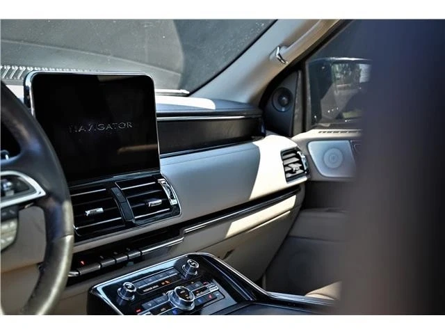 2021 Lincoln Navigator 4th Gen - Image 11 of 21