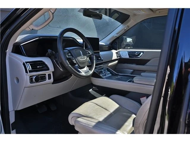 2021 Lincoln Navigator 4th Gen - Image 15 of 21