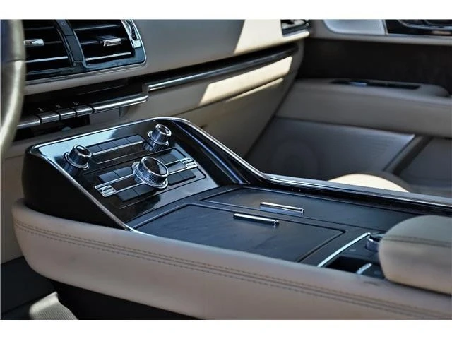 2021 Lincoln Navigator 4th Gen - Image 13 of 21