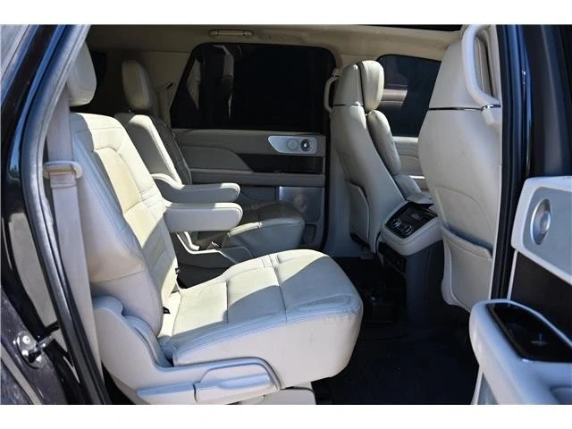 2021 Lincoln Navigator 4th Gen - Image 19 of 21