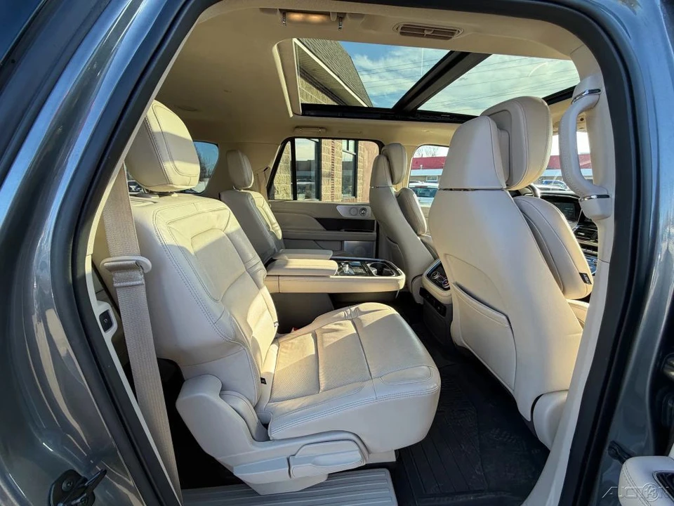 2021 Lincoln Navigator 4th Gen - Image 21 of 21