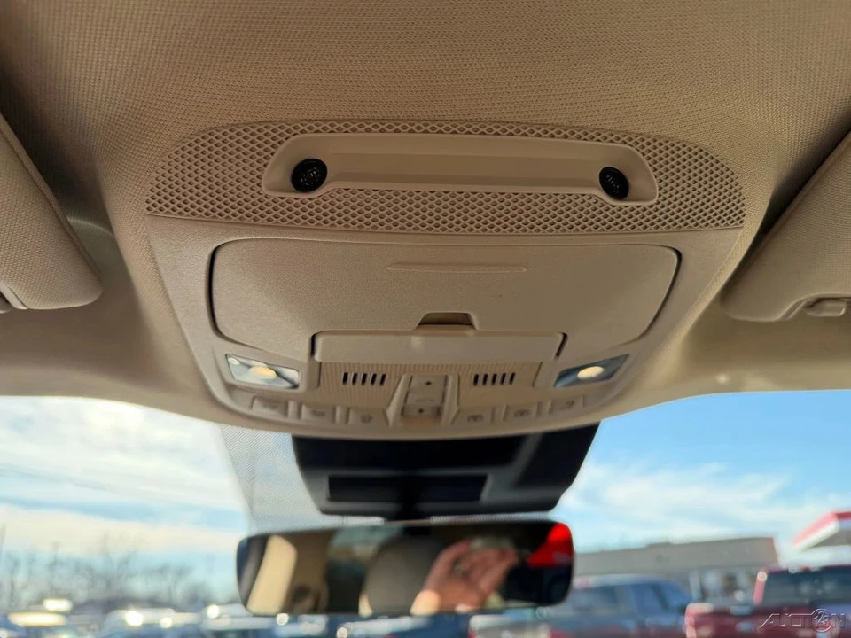 2021 Lincoln Navigator 4th Gen - Image 15 of 21