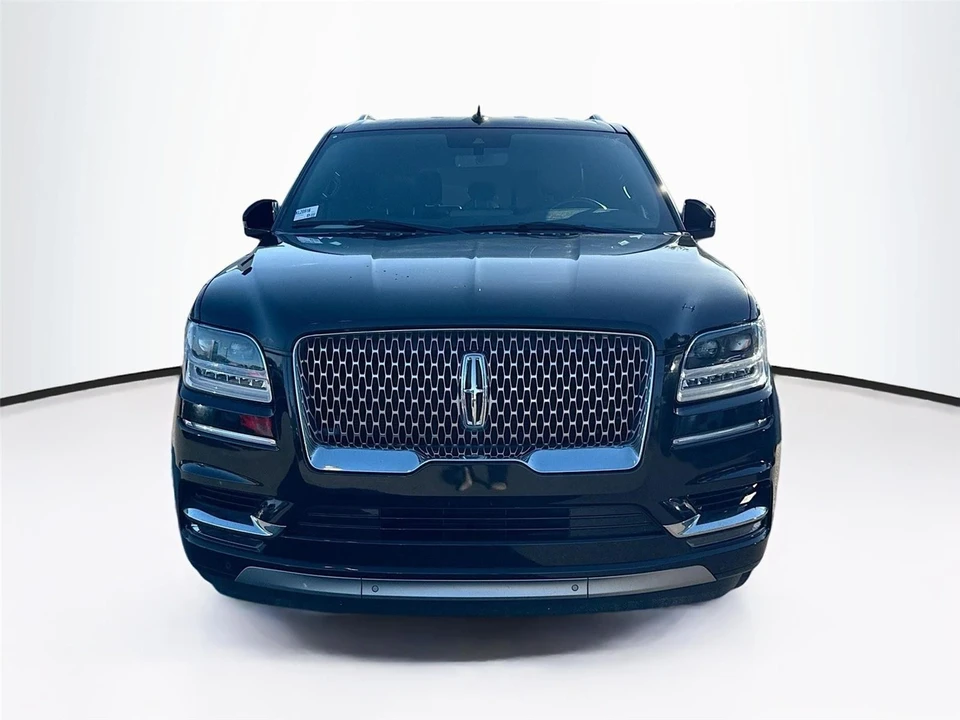 2021 Lincoln Navigator 4th Gen - Image 2 of 14